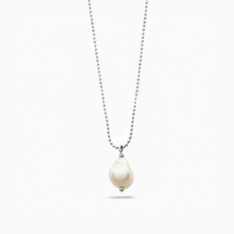 Silver pearl pendant necklace, ball chain.