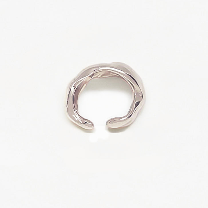 Desideri design unique shaped silver ring